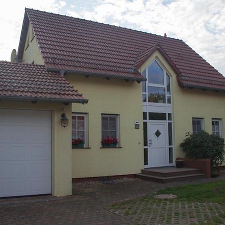 Ferienhaus Bogsi Müllrose エクステリア 写真