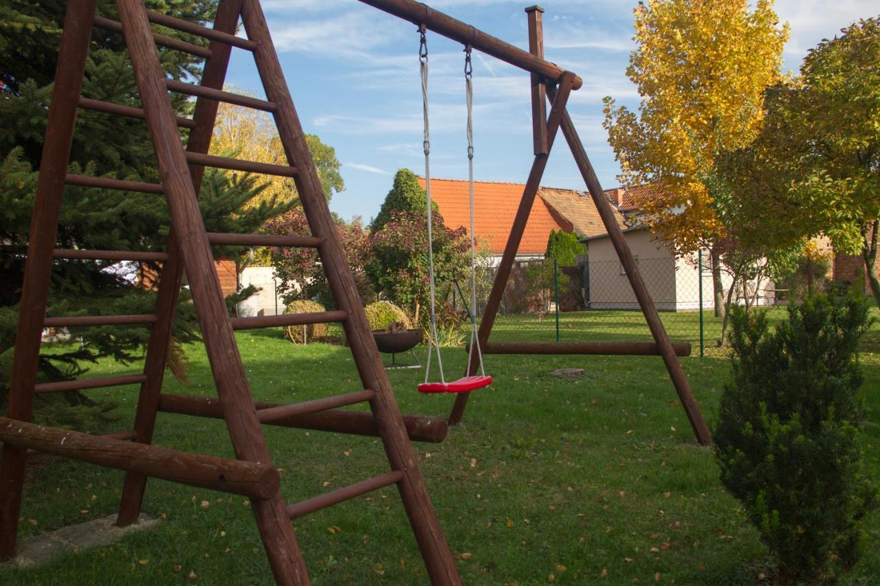 Ferienhaus Bogsi Müllrose エクステリア 写真