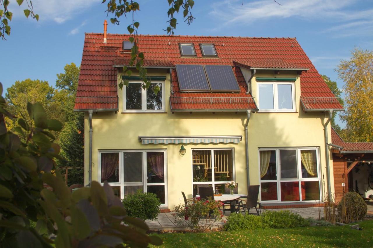Ferienhaus Bogsi Müllrose エクステリア 写真